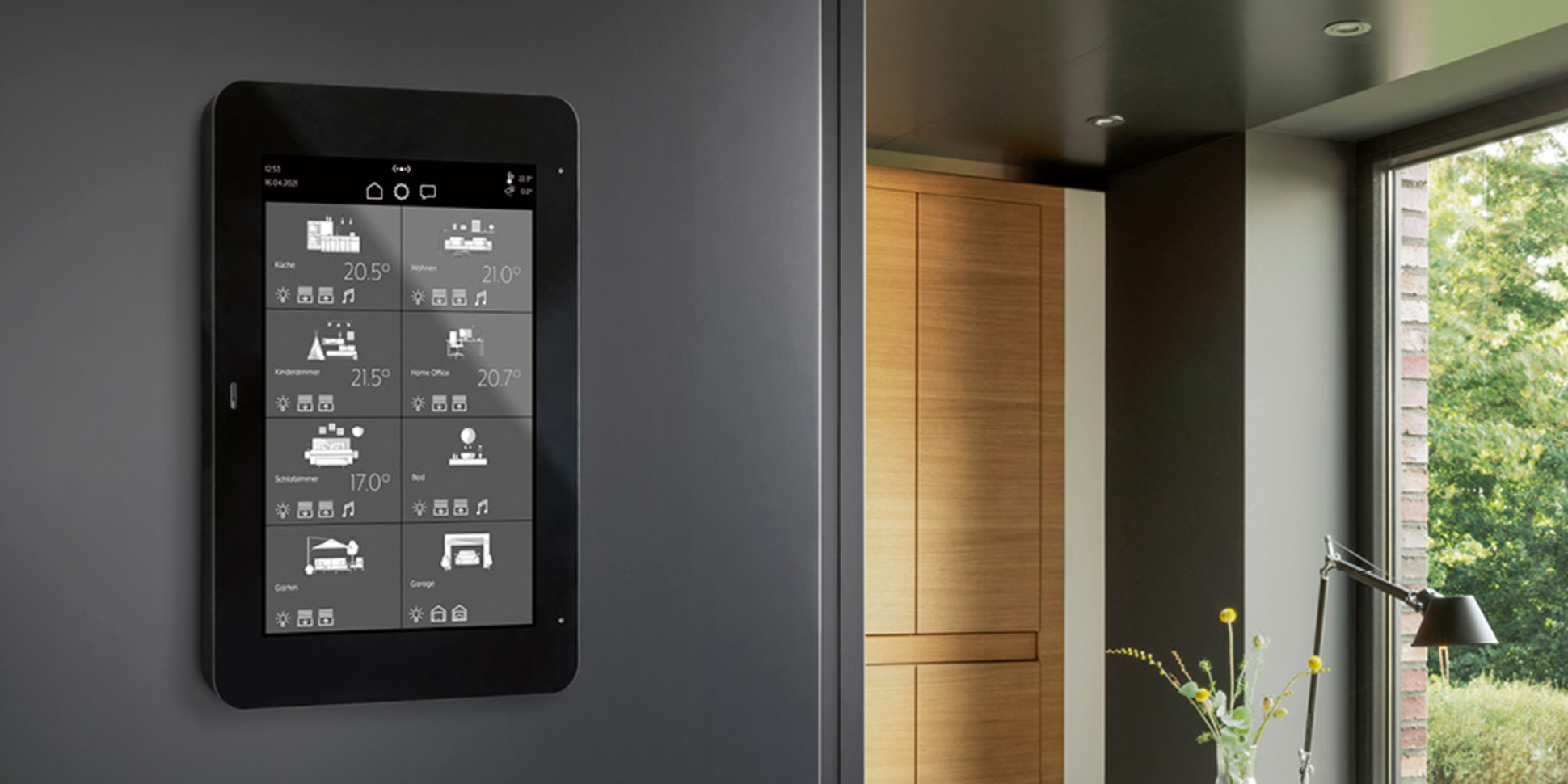 JUNG Smart Panel 8 bei Elektro Kotz in Maihingen
