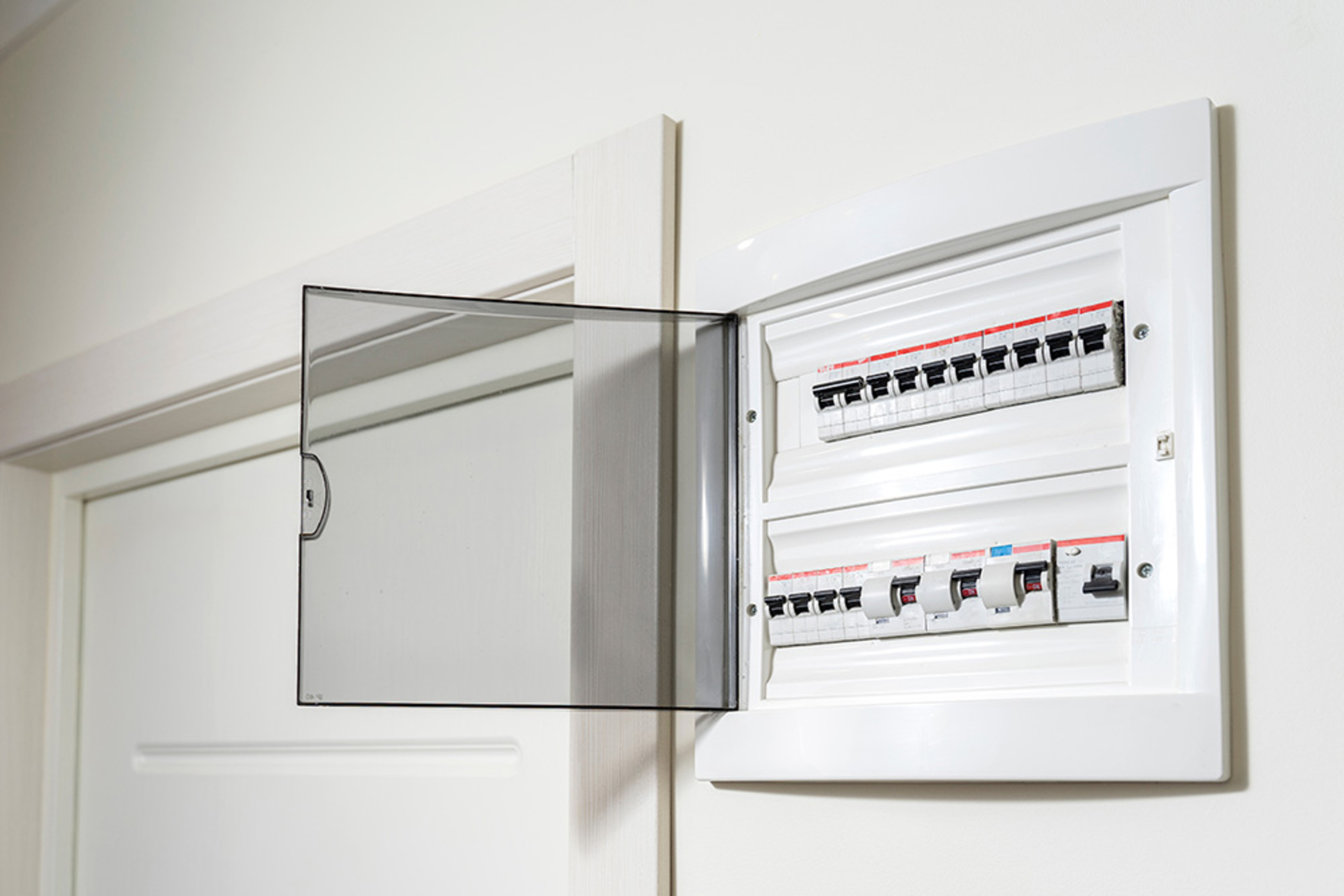 Über­spannungs­schutz bei Elektro Kotz in Maihingen